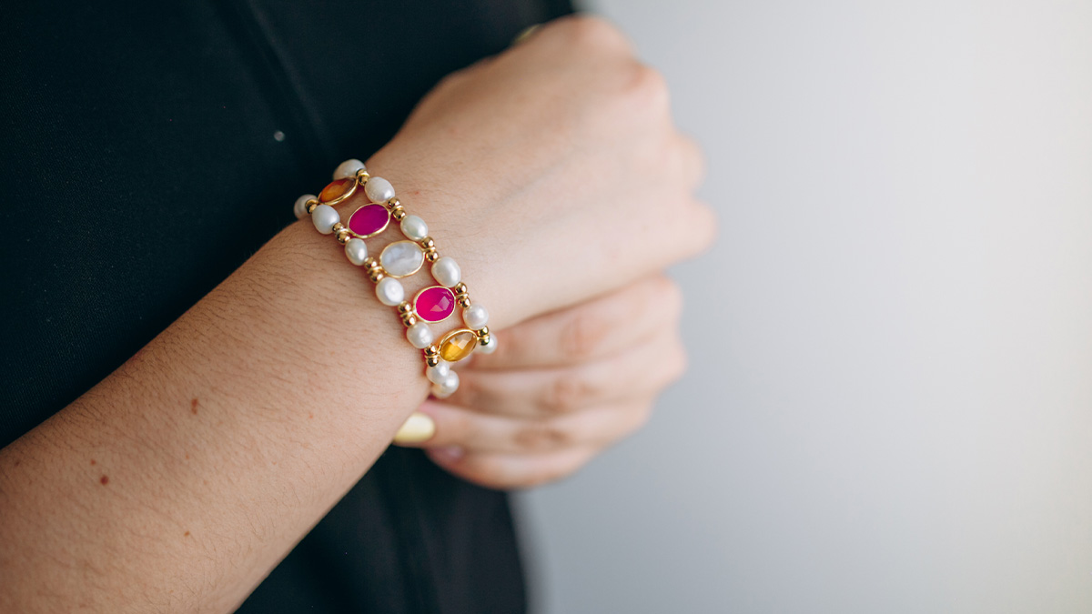 Schéma Bracelet double rang en pierres naturelles et perles d'eau douce