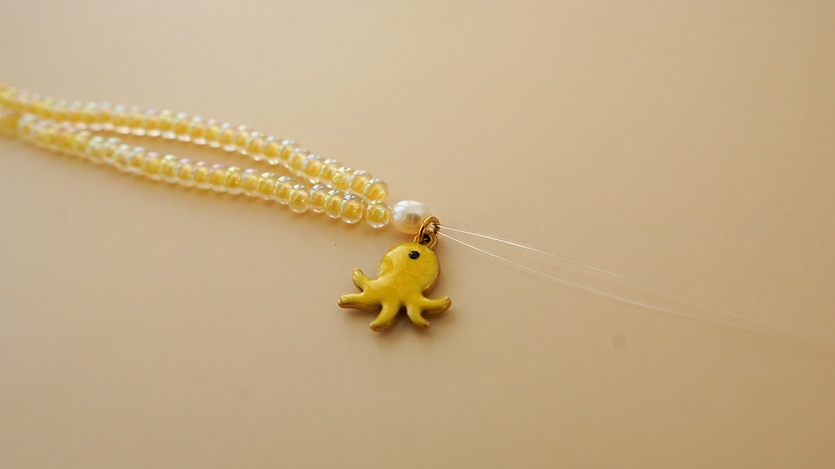 Collier perles Miyuki et perles d'eau douce — Tutoriel bijoux DIY facile : Etape 3 Collier perles Miyuki et perles d'eau douce — Tutoriel bijoux DIY facile : Etape 3