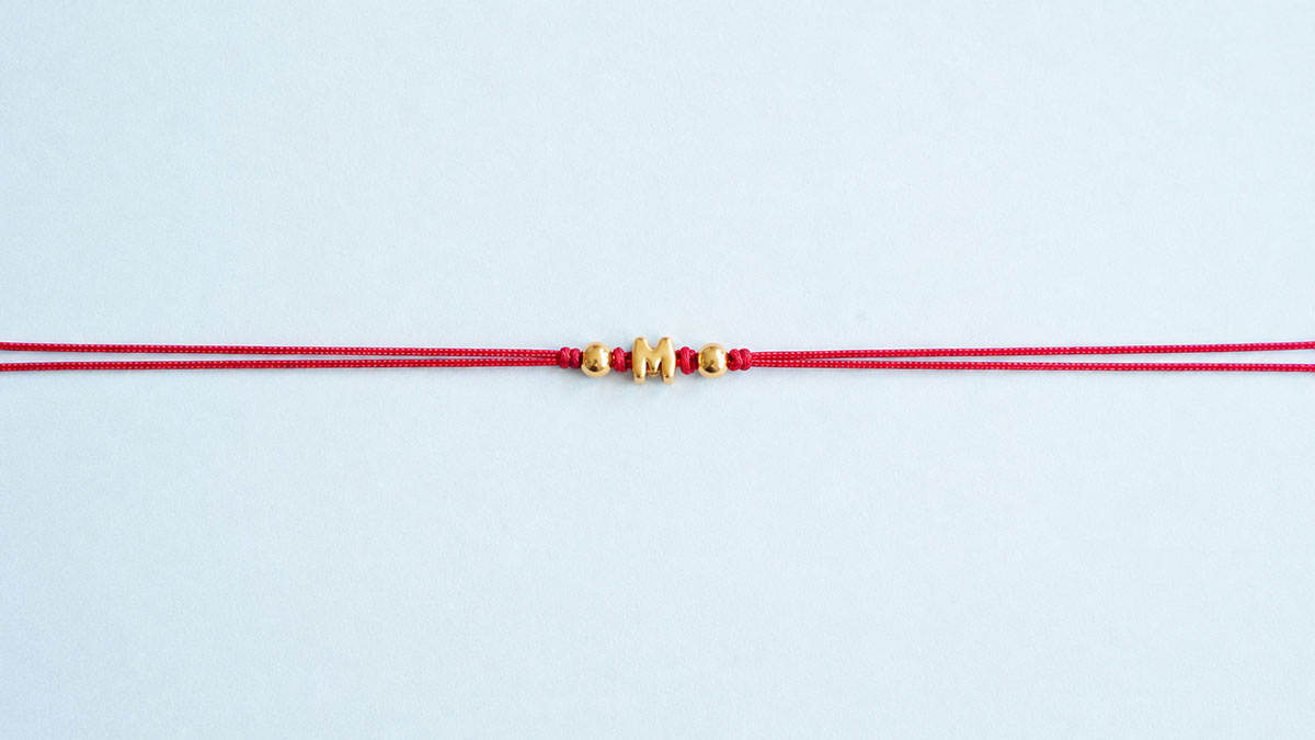 Bracelet cordon avec lettre poussoir : Etape 4 Bracelet cordon avec lettre poussoir : Etape 4