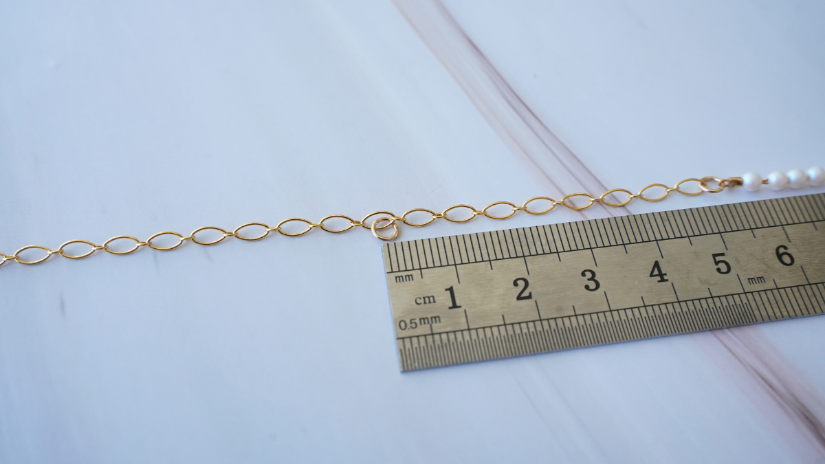 Collier en Gold Filled avec chaîne, perles nacrées et anneau cœur : Etape 9