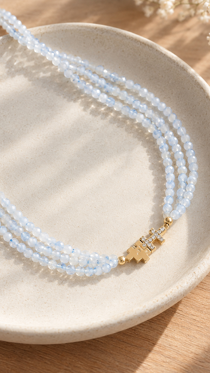 Schéma Collier triple fil en agate bleue Schéma Collier triple fil en agate bleue