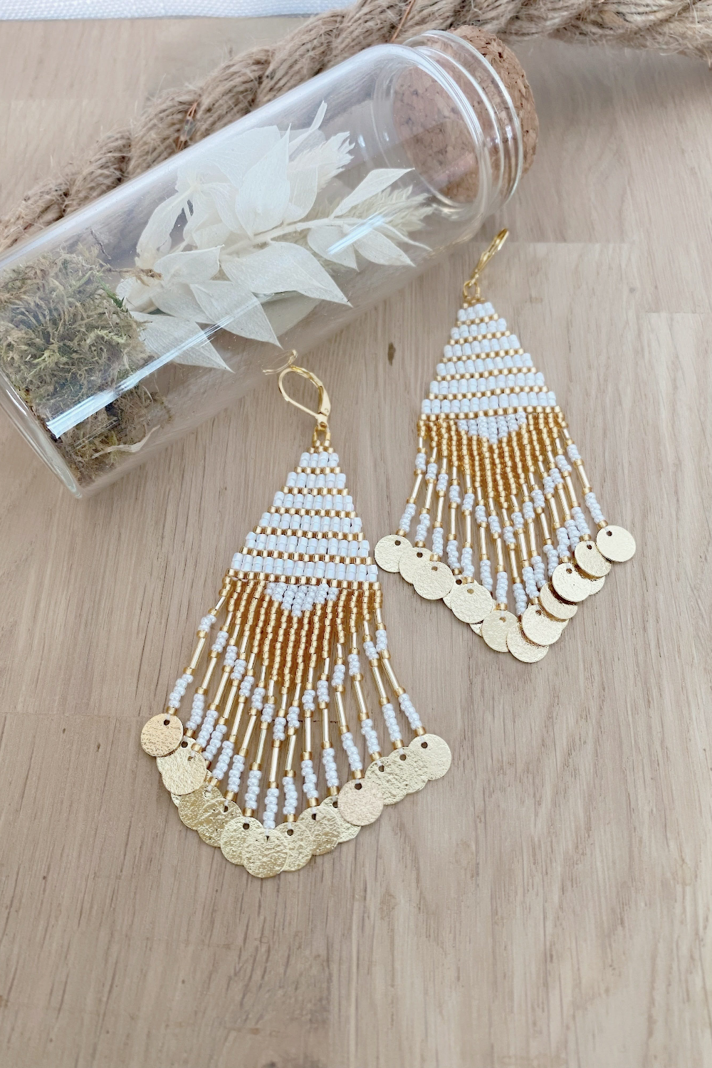 Schéma Boucles d'oreilles India avec des perles Miyuki et des sequins lisses