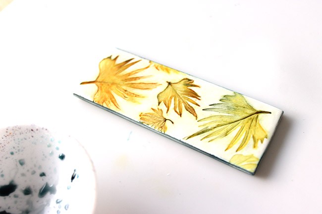 Marque-page en pâte Fimo et pigments Brusho : Etape 8