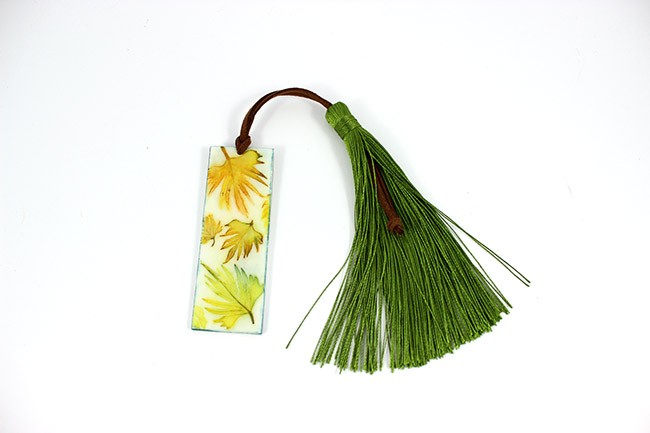 Marque-page en pâte Fimo et pigments Brusho : Etape 11