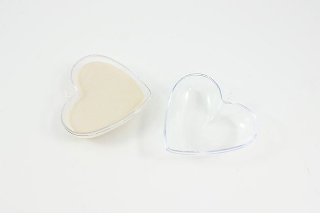 DIY Boules de noël à faire soi même en Scultoline : Etape 1 DIY Boules de noël à faire soi même en Scultoline : Etape 1