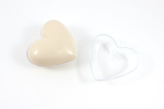 DIY Boules de noël à faire soi même en Scultoline : Etape 2 DIY Boules de noël à faire soi même en Scultoline : Etape 2