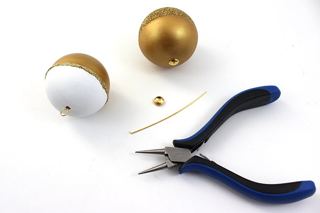 DIY Boules de noël à faire soi même en Scultoline : Etape 8 DIY Boules de noël à faire soi même en Scultoline : Etape 8