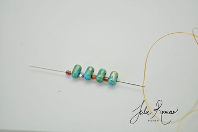 Bracelet perles en verre Groovy Tiles Rullas et Rocailles Miyuki : Etape 1 Bracelet perles en verre Groovy Tiles Rullas et Rocailles Miyuki : Etape 1