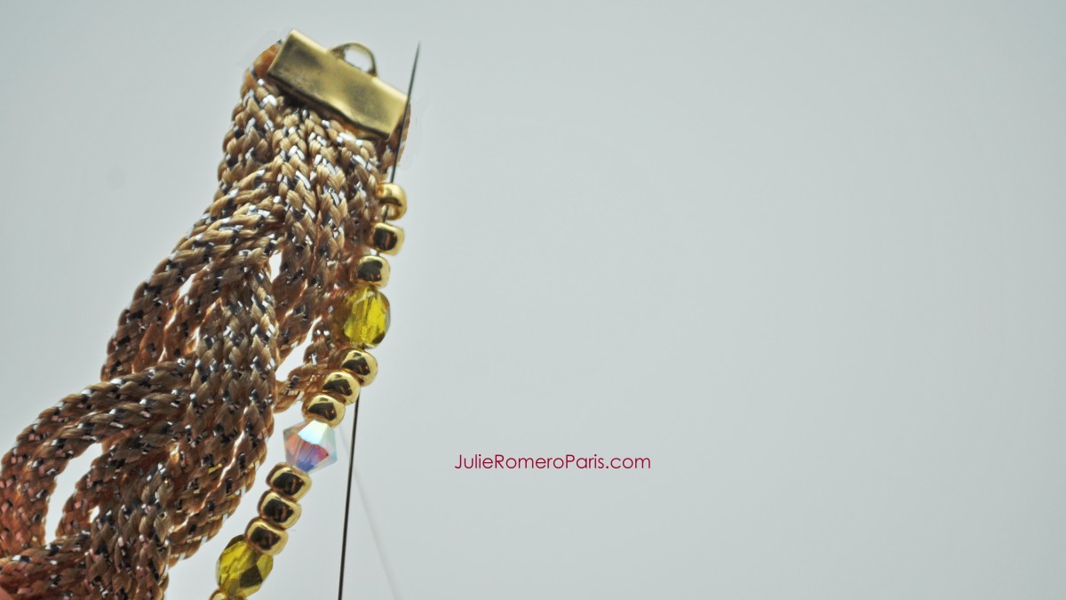 Headband rocailles Toho et chaîne strass PureCrystal : Etape 10 Headband rocailles Toho et chaîne strass PureCrystal : Etape 10