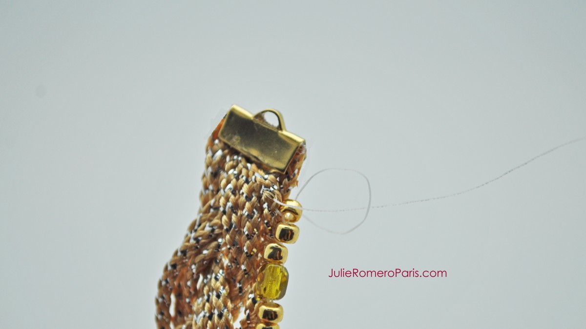 Headband rocailles Toho et chaîne strass PureCrystal : Etape 11 Headband rocailles Toho et chaîne strass PureCrystal : Etape 11