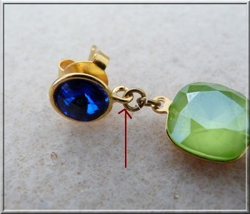 Boucles d'oreilles Salomé en PureCrystal majestic blue et lime et perles en verre Amos® par Puca® : Etape 23