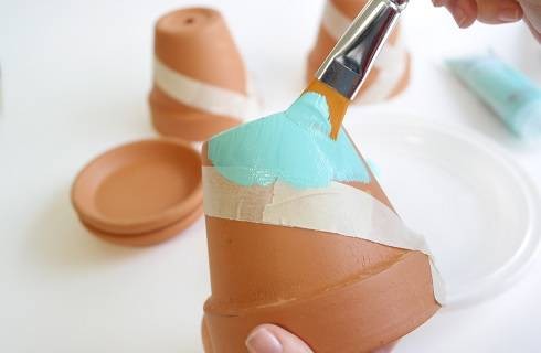 DIY Peindre ses pots de fleurs avec la peinture decoCème Pébéo : Etape 2 DIY Peindre ses pots de fleurs avec la peinture decoCème Pébéo : Etape 2
