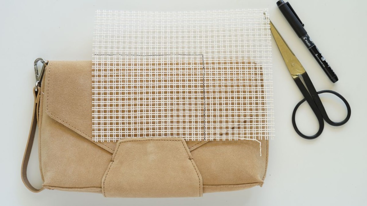 DIY facile : customisation d'une pochette au point noué par Julie Robert : Etape 1 DIY facile : customisation d'une pochette au point noué par Julie Robert : Etape 1