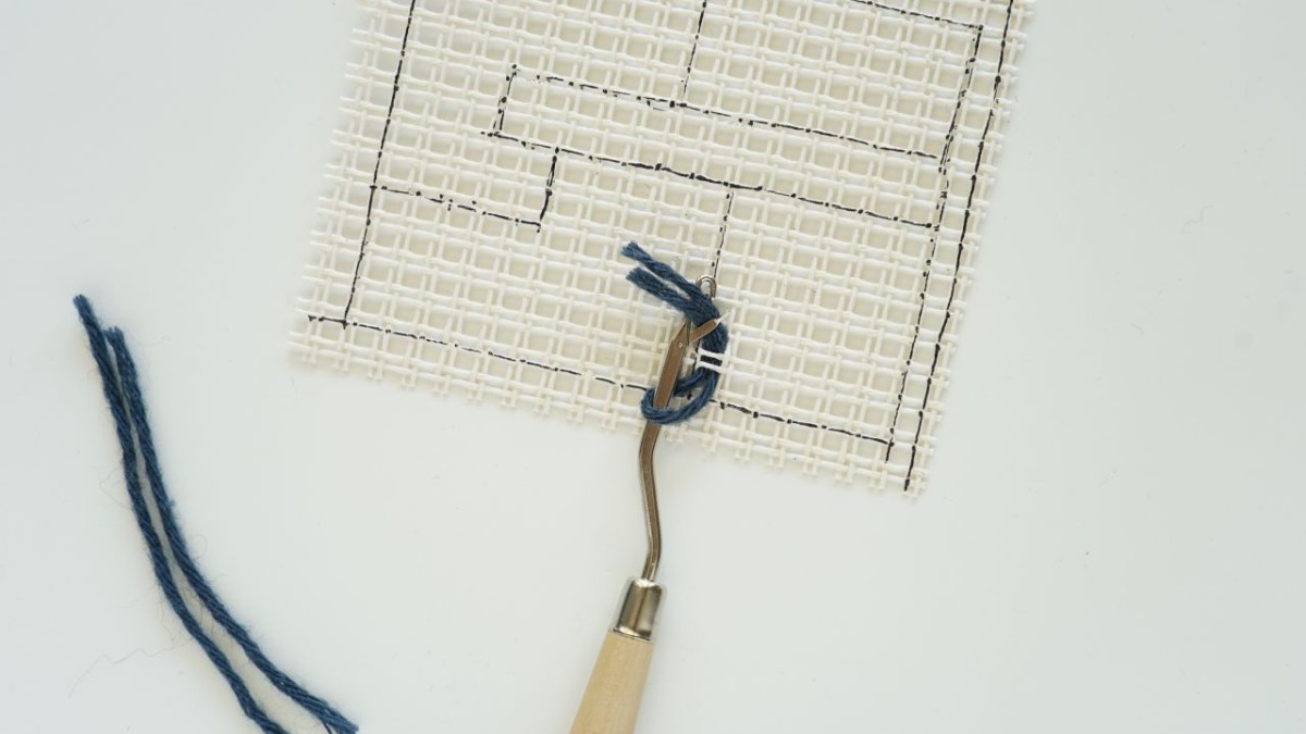 DIY facile : customisation d'une pochette au point noué par Julie Robert : Etape 7 DIY facile : customisation d'une pochette au point noué par Julie Robert : Etape 7