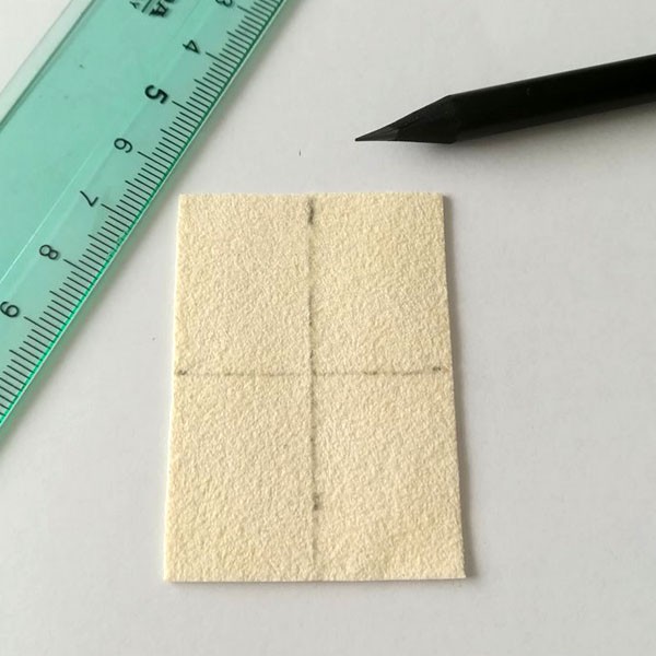 Boucles d'oreilles cabochons PureCrystal majestic blue, buttercup et lime : Etape 4 Boucles d'oreilles cabochons PureCrystal majestic blue, buttercup et lime : Etape 4