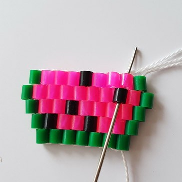 DIY tissage brickstitch en perles à repasser : Etape 9
