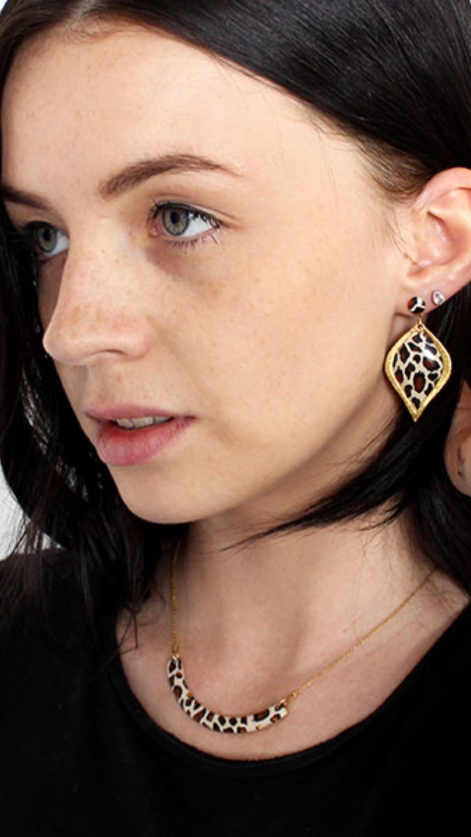 Schéma Parure de bijoux fantaisie Fimo motif cane léopard Schéma Parure de bijoux fantaisie Fimo motif cane léopard