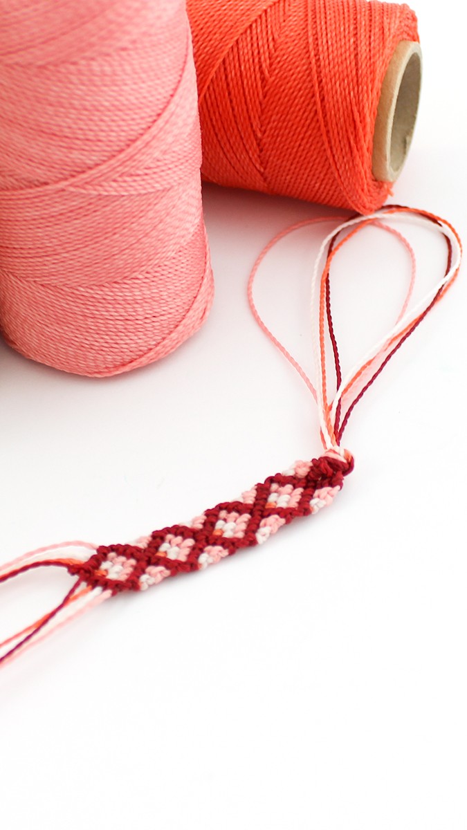 Bracelet Brésilien modèle losange 4 couleurs