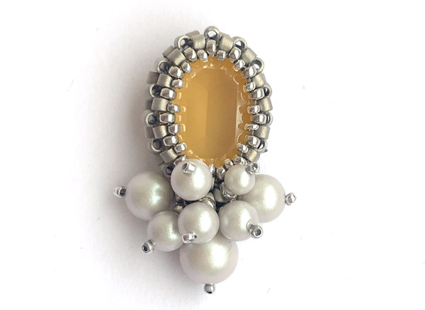 Boucle d'oreilles DIY avec des cristaux PureCrystal et perles de verres Miyuki Delicas : Etape 18 Boucle d'oreilles DIY avec des cristaux PureCrystal et perles de verres Miyuki Delicas : Etape 18