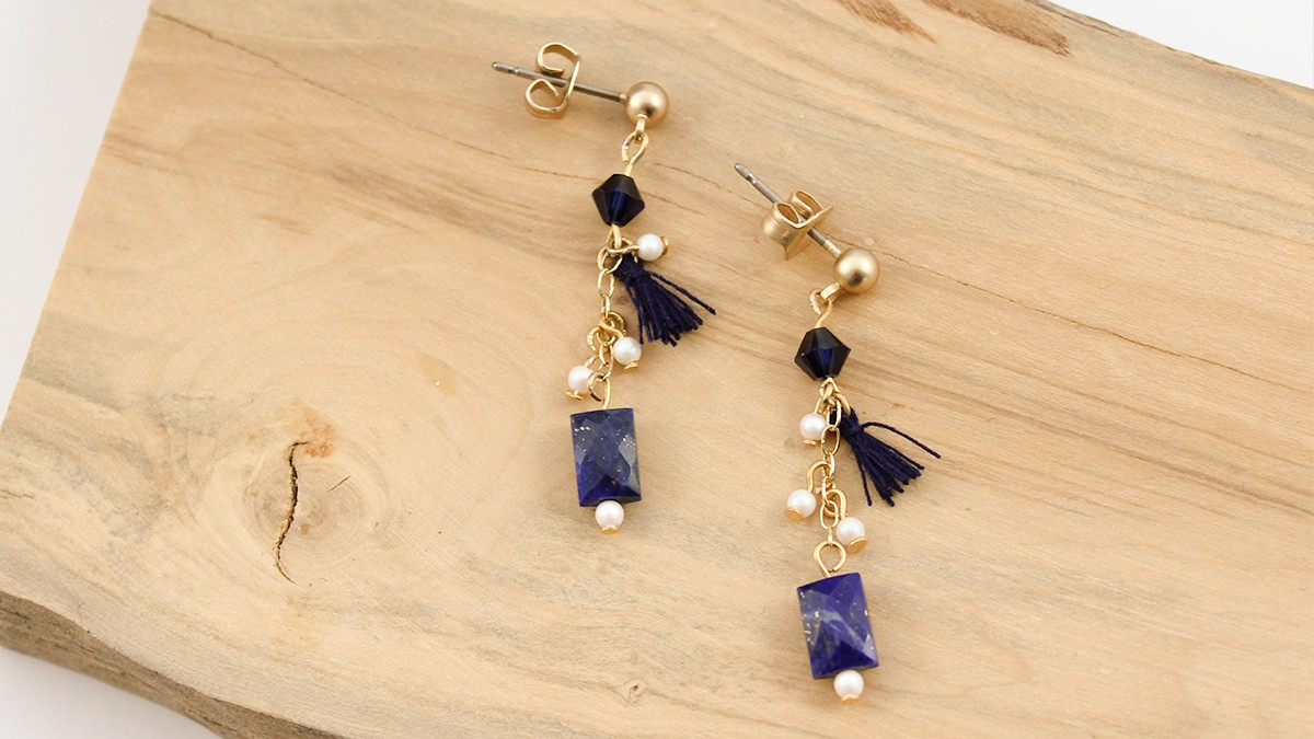 Boucles d'oreilles pendantes Lapis Lazuli et perles PureCrystal Boucles d'oreilles pendantes Lapis Lazuli et perles PureCrystal